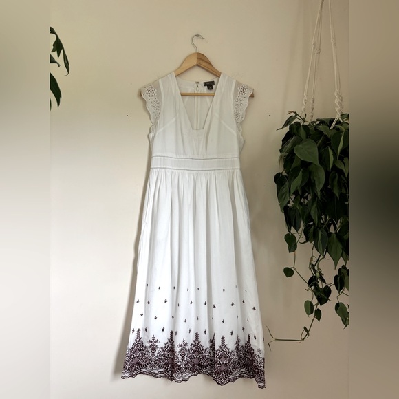 Point Sur Embroidered Flutter Sleeve Midi Dress - Picture 2 of 6